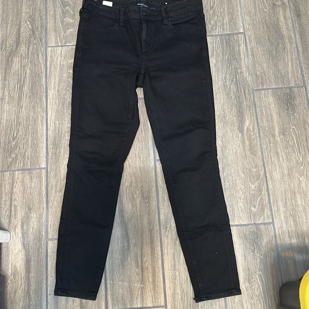 American Eagle Outfitters Women’s Black Skinny Jeans. Size 8S. - Picture 2 of 6
